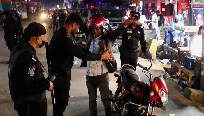 নাশকতা এড়াতে না.গঞ্জের নিরাপত্তা নিশ্চিতে র্যাবের 'জিরো টলারেন্স'